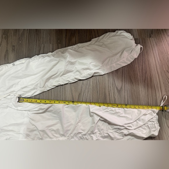 White Lululemon Dance Studio Pants Woman’s Size 6 - Picture 6 of 6